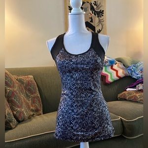 Danskin Tank Size Small